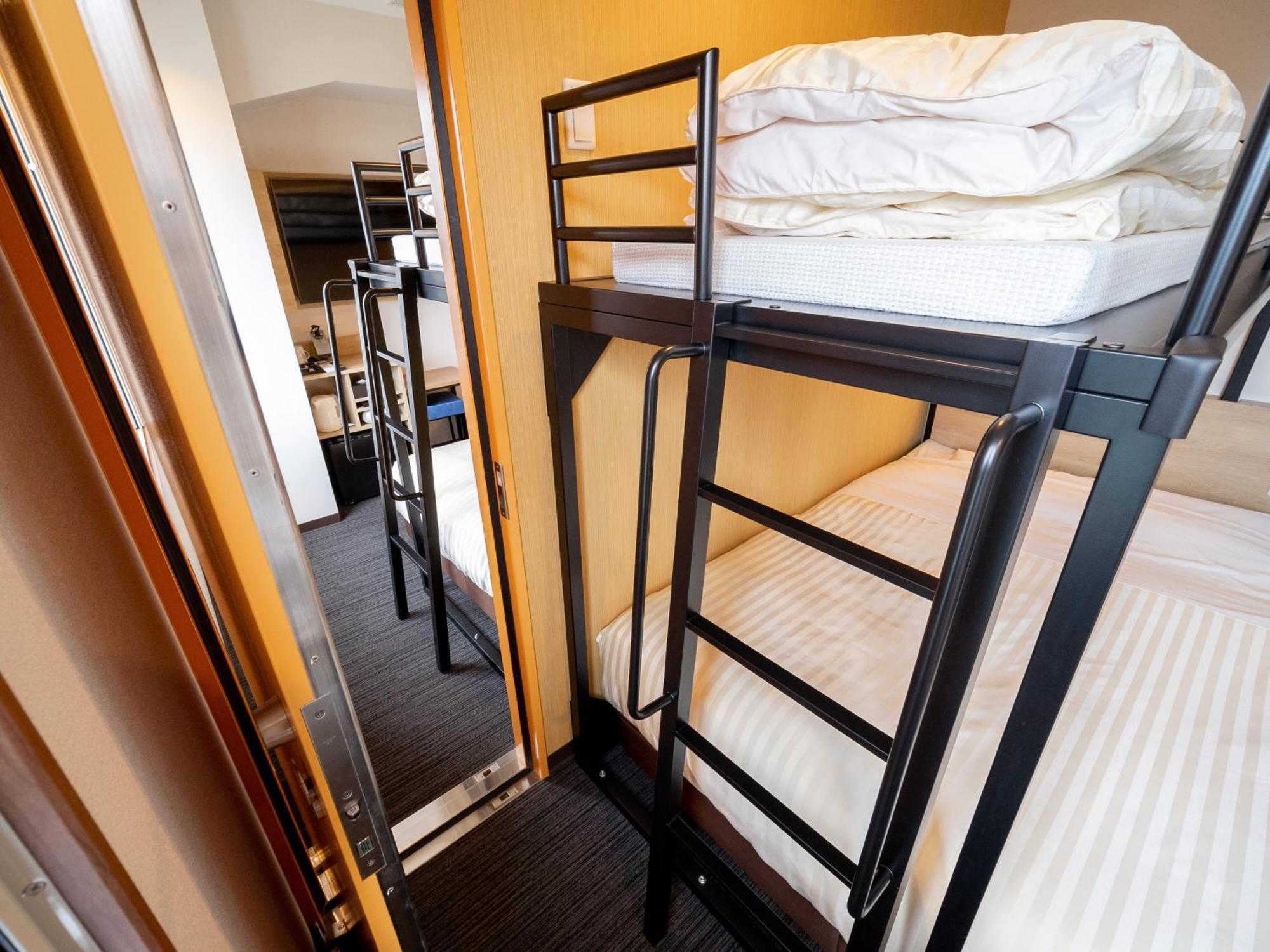 Super Hotel Yahaba Station East Exit Екстер'єр фото